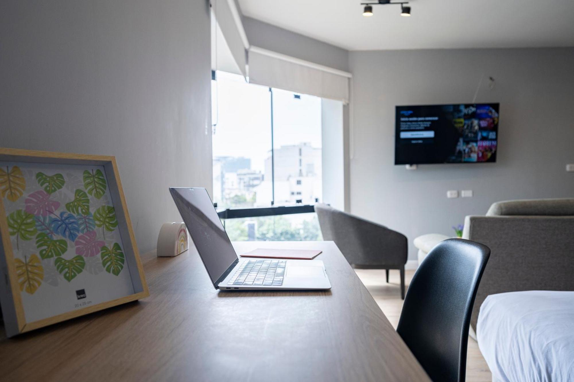 Chateau Studios By Vibrant Lima Buitenkant foto