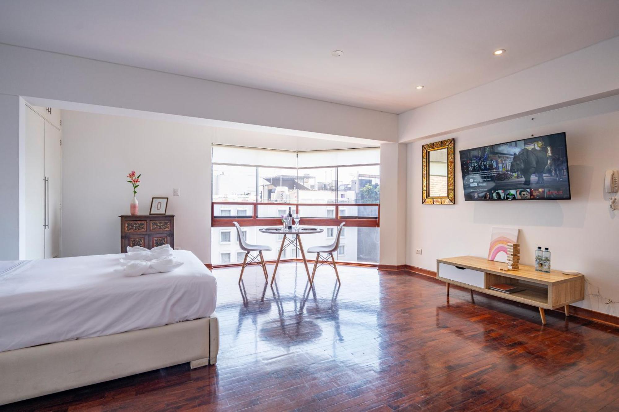 Chateau Studios By Vibrant Lima Buitenkant foto